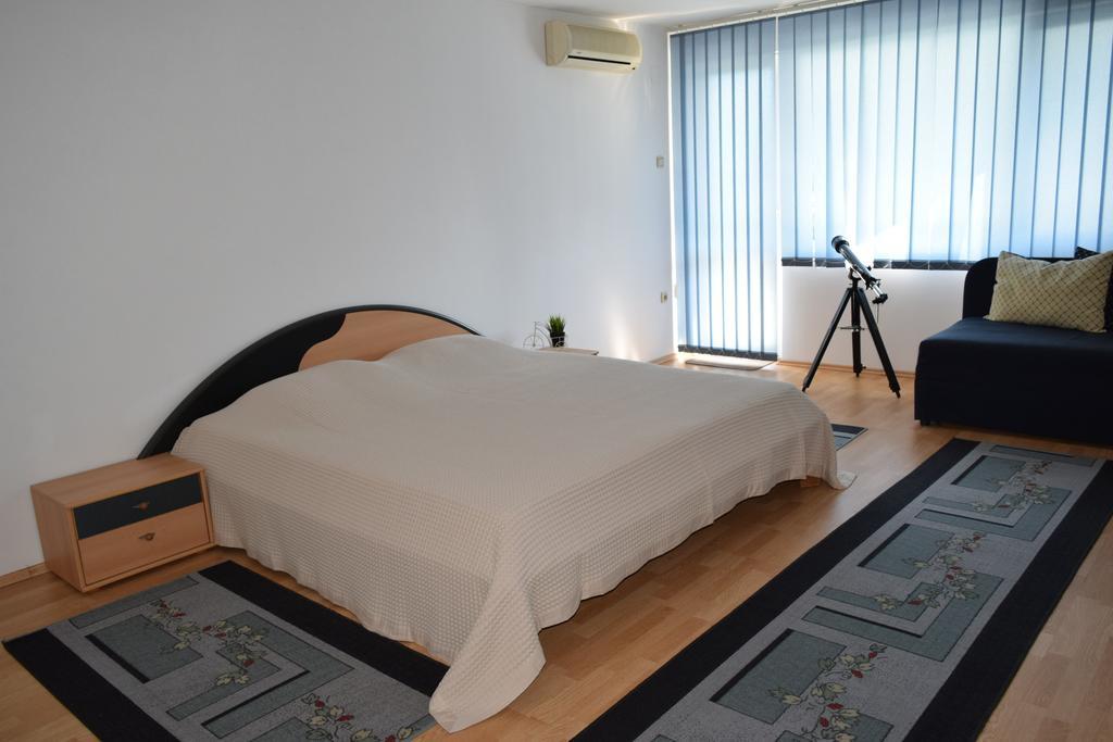 Hotel Eva Ravda Eksteriør bilde