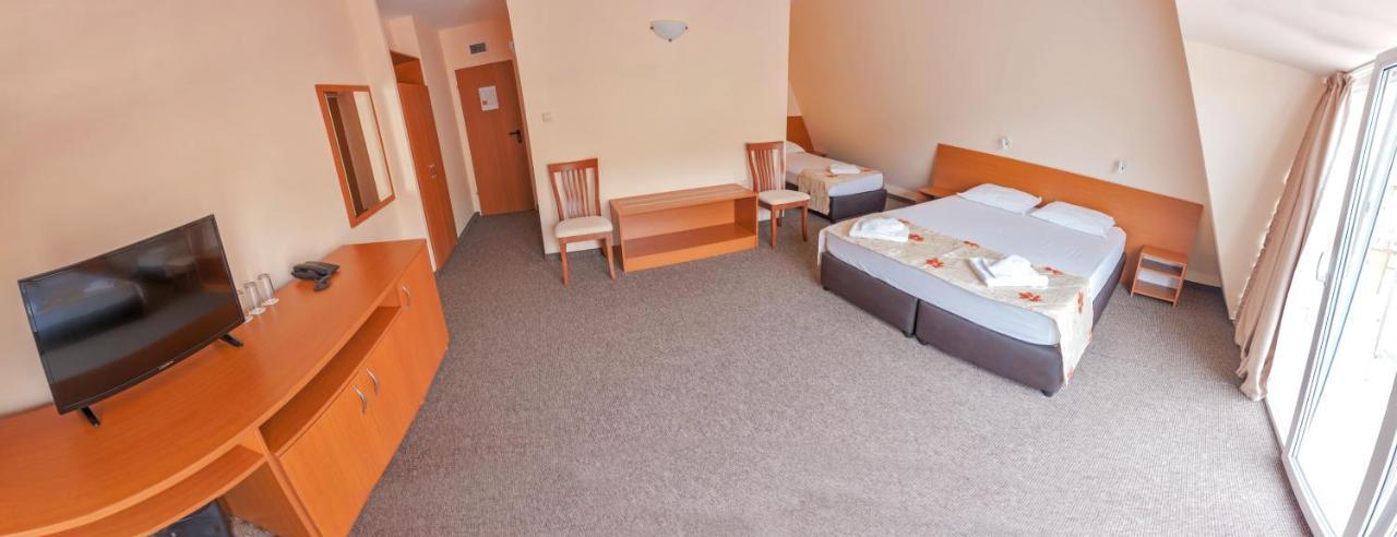 Hotel Eva Ravda Eksteriør bilde