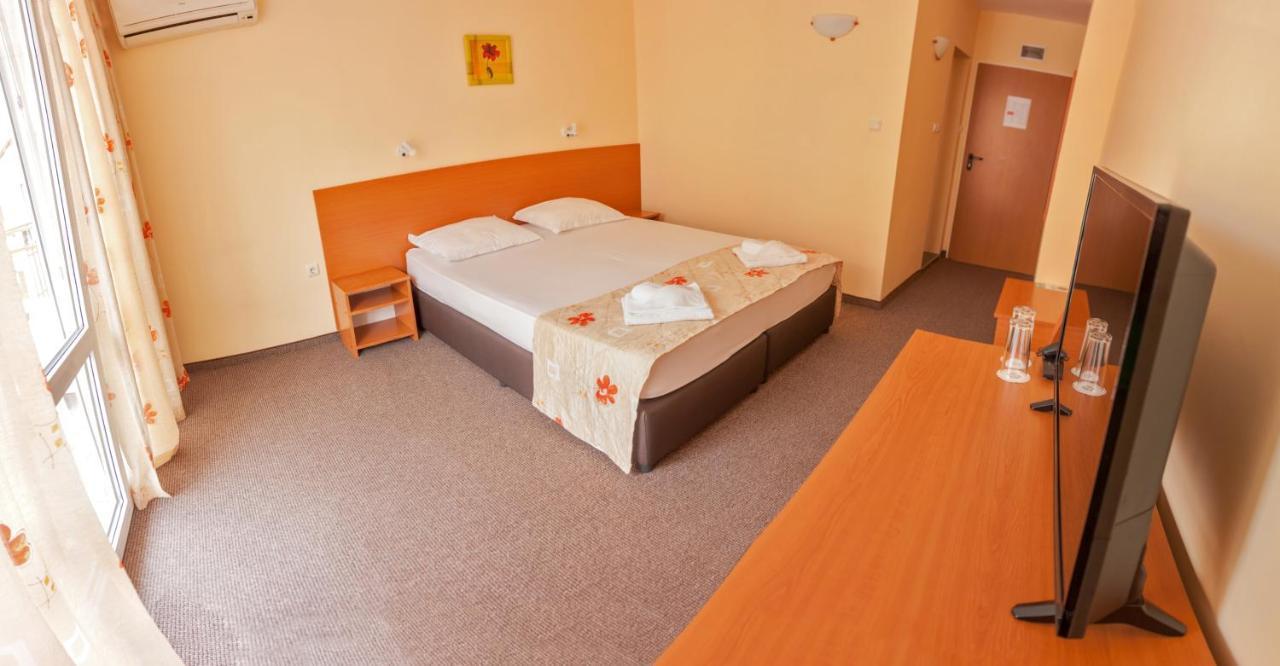 Hotel Eva Ravda Eksteriør bilde
